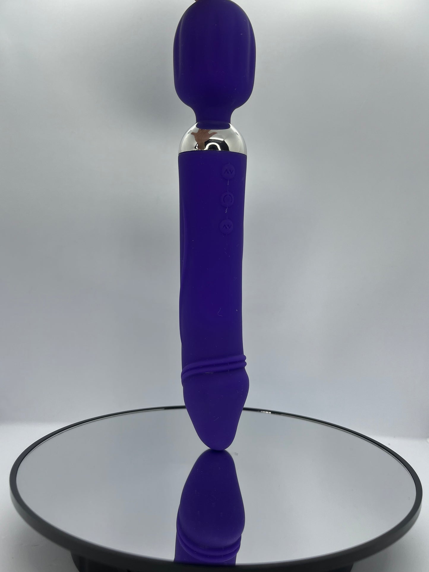 Magic wand dildo